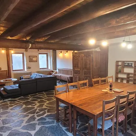 Hébergement de vacances De Vaubarlet Au Calme Sainte-Sigolene